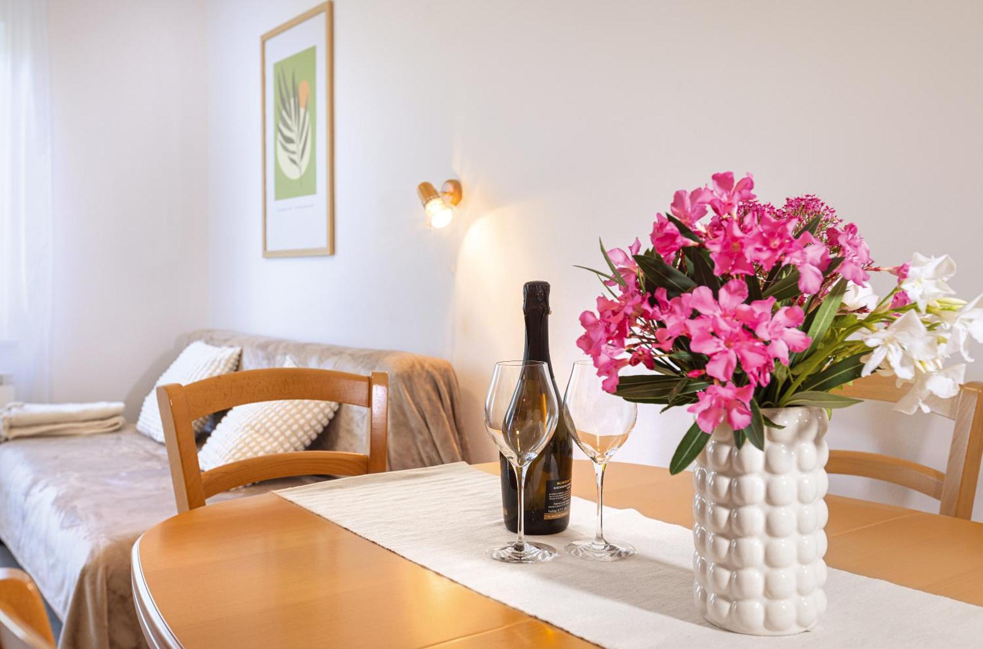 Apartamento House Olive Garden Strunjan Exterior foto